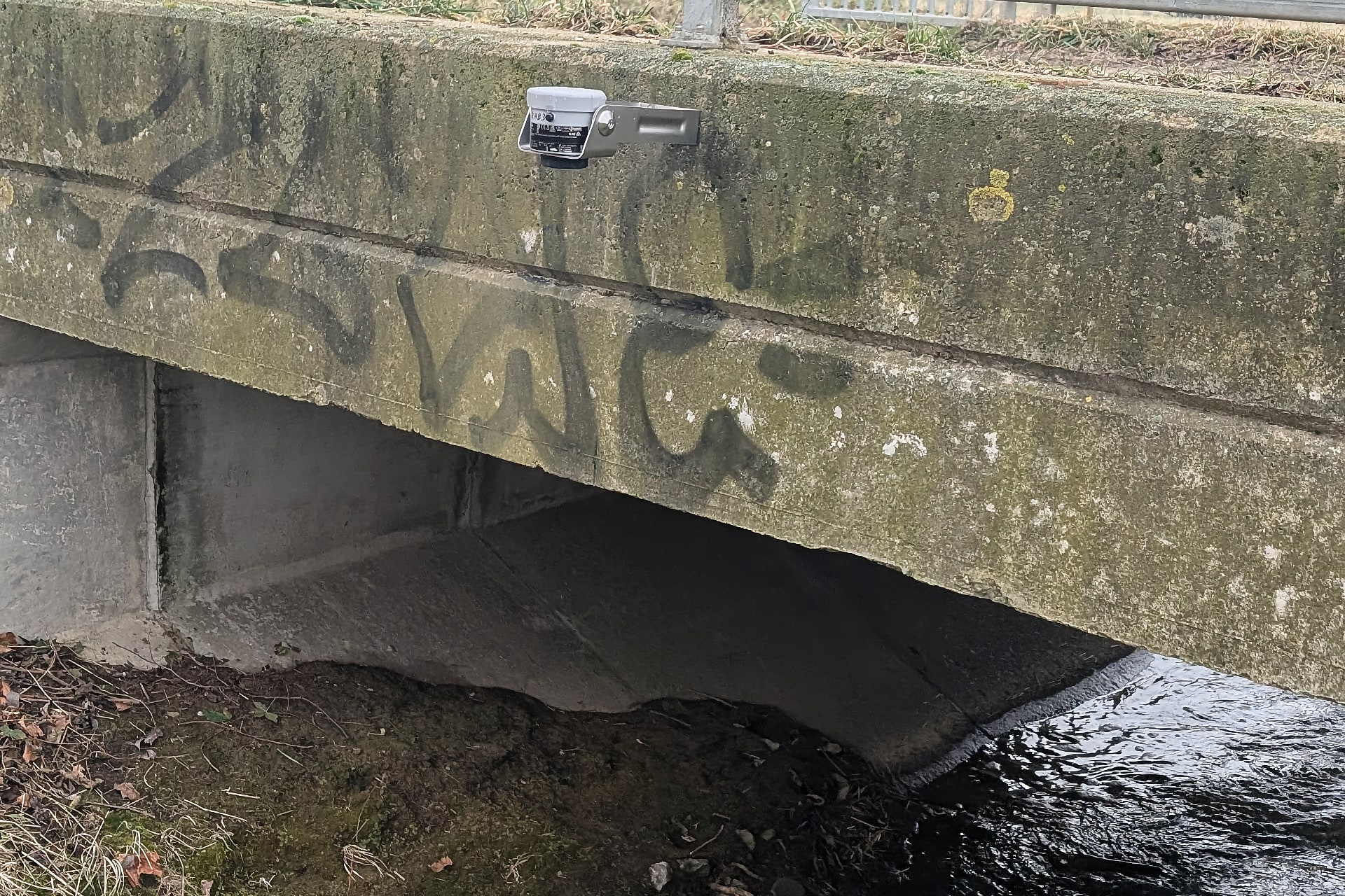 Sensor am Eulenbach bei Ramershoven